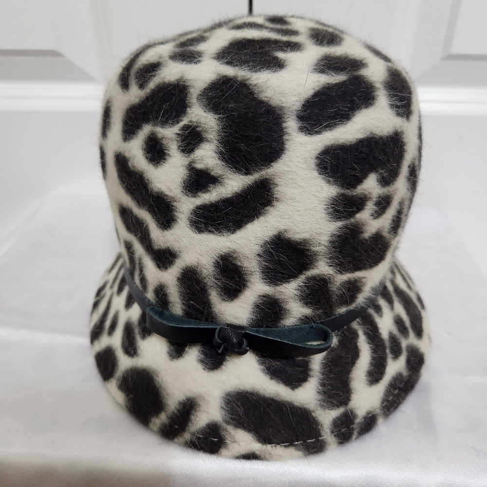 VINTAGE Lord & Taylor Leopard Print Women's Wool Hat Color: Brown/ Cream - Picture 5 of 7